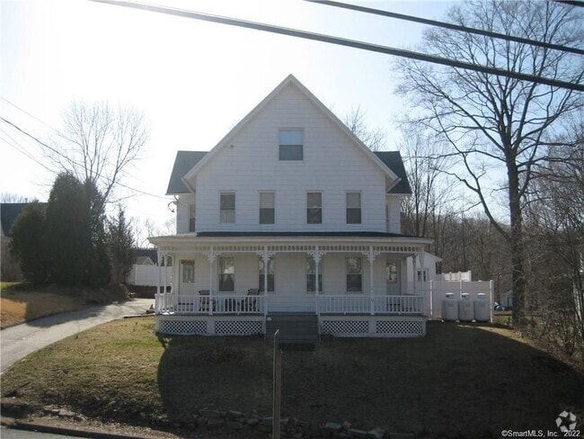 Building Photo - 12 Maple St Rental
