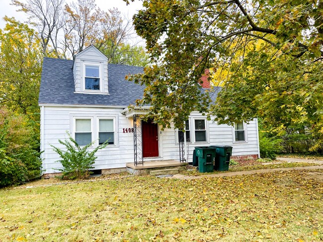 Large Backyard - Large Backyard House