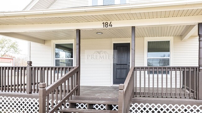 Photo - 184 W North St