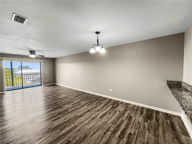 Photo - 4530 SW 10th Ave Unit 201