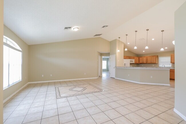 Photo - 1120 Roan Ct