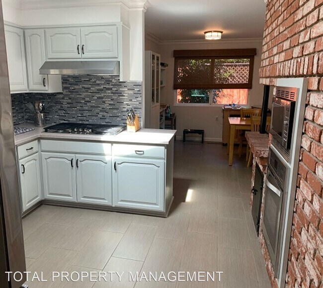 Photo - 4 br, 2.5 bath House - 2290 WESTMORELAND D...