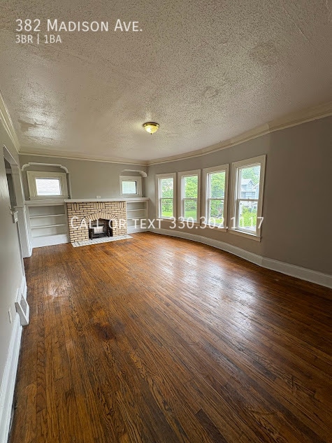 Photo - 382 Madison Ave