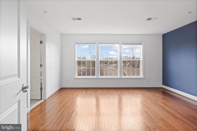 Building Photo - 8072 Criaza Branch Ct