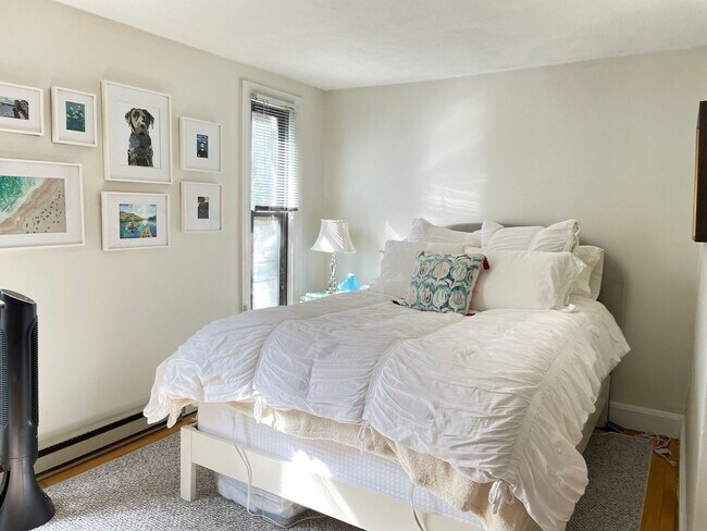 Photo - 5 Cazenove St Unit 1