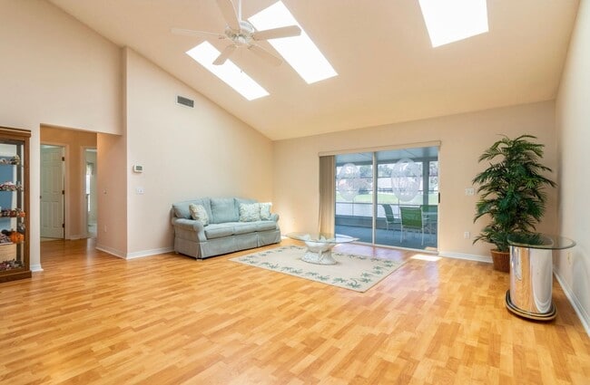 Photo - 3 Bedroom available in Daytona Beach