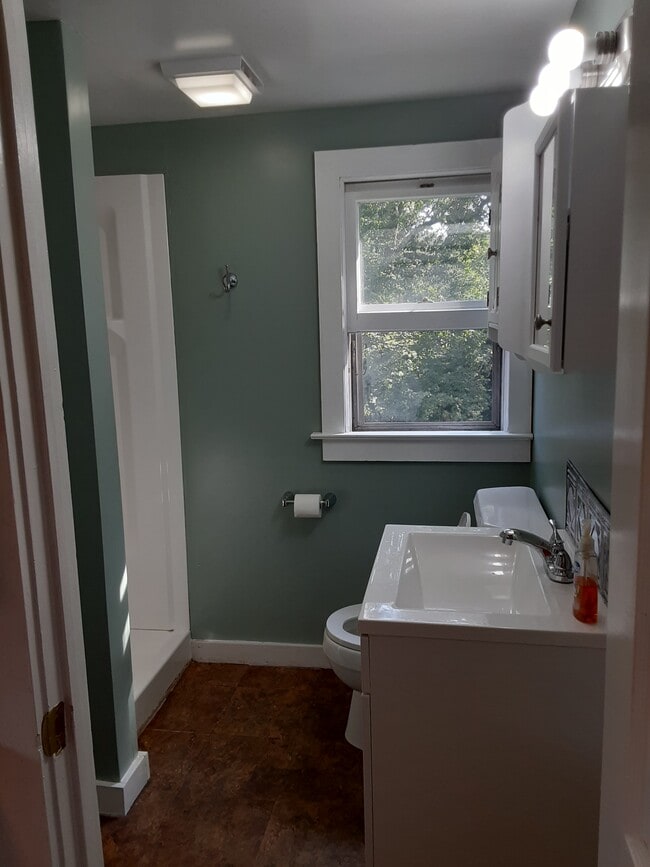 All new bathroom - 1355 Hanover Ave Unit 3