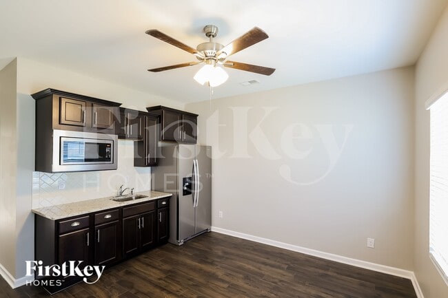 Photo - 1424 Mountain Laurel Ln