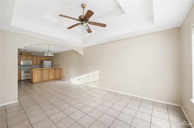 Photo - 18 Prosperity Dr Unit 1
