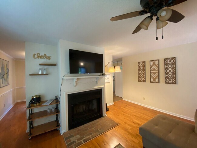 Photo - fully furnished 3 bdr 2 bath home on a pond