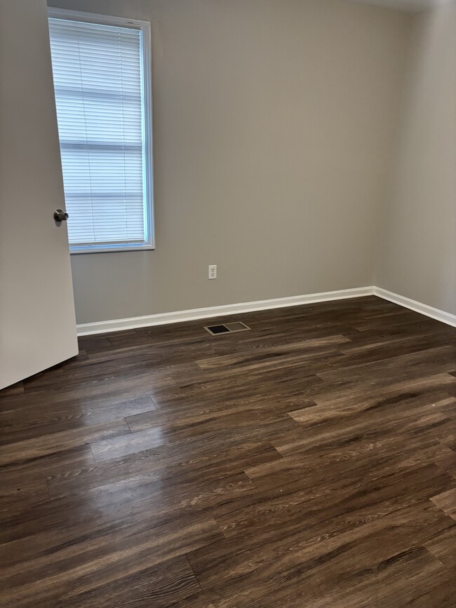 Photo - 1560 Cane Rd