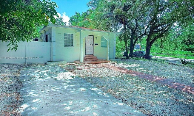 Building Photo - 6701 NE Miami Pl Rental