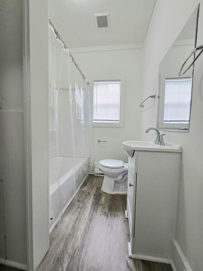 Photo - 1008 Alabama Ave Apartamento Unidad RS-B