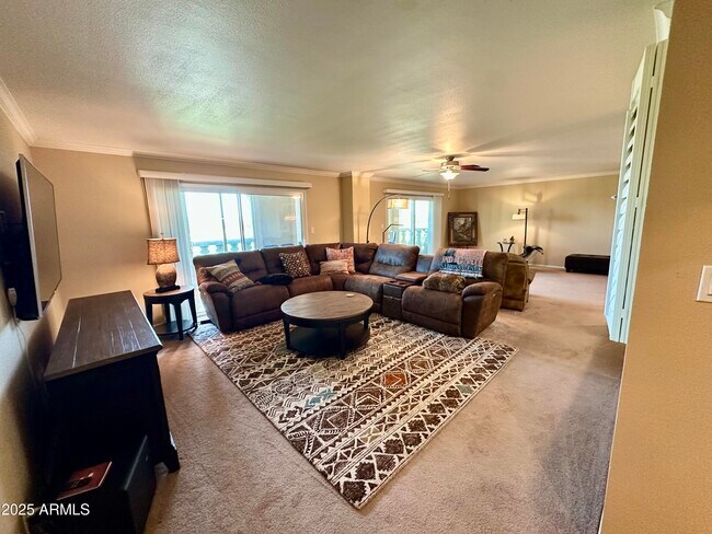 Photo - 7940 E Camelback Rd Unidad 608