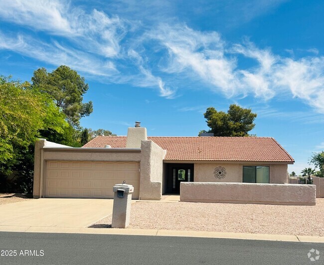 Building Photo - 9314 E Sun Lakes Blvd N Rental
