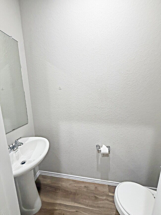 Photo - 258 Marigold Pl