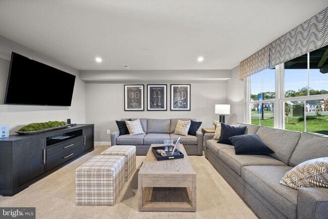 Photo - 171 WOODGATE Cir