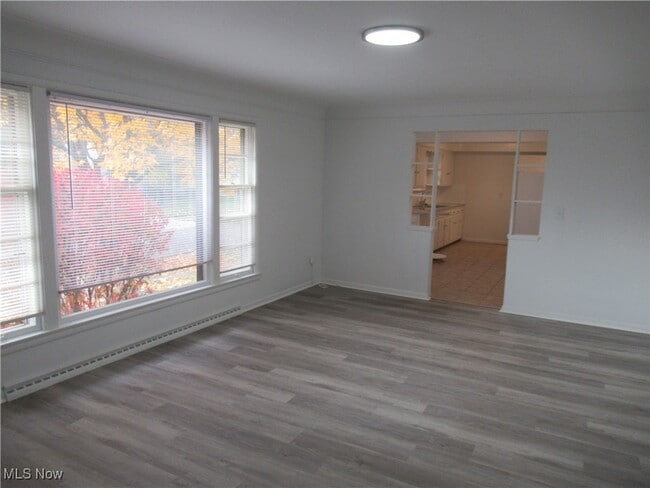 Photo - 285 Marion Dr