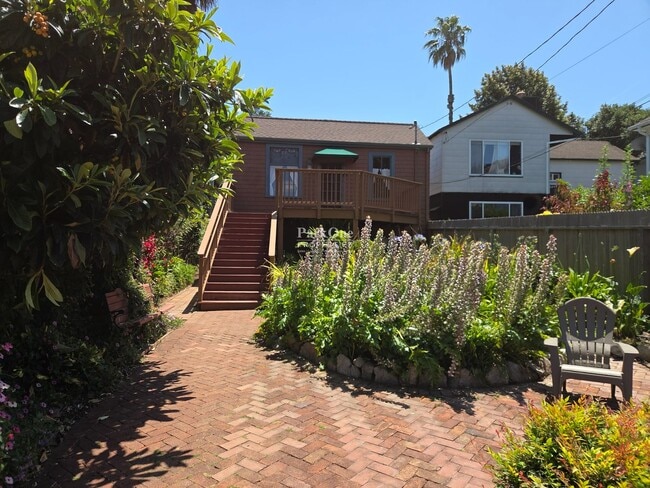 Photo - Turney St LO Unit Turney St Front LO