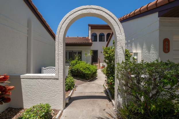 Photo - 604 Parkside Pl