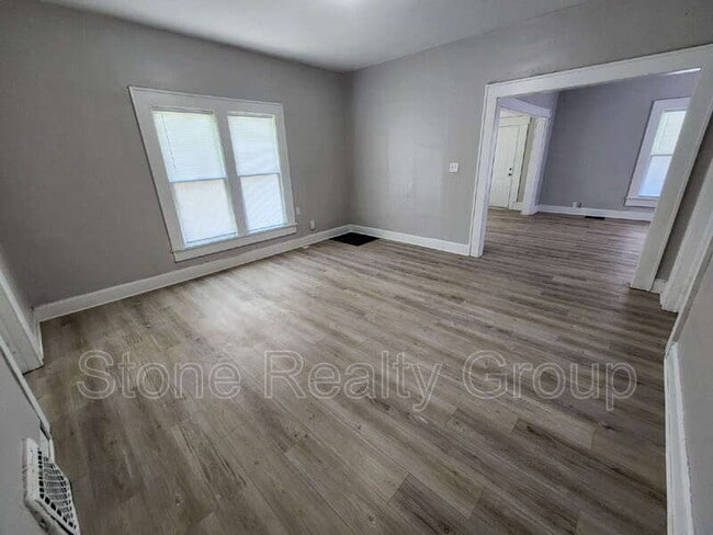 Photo - 2118 2nd Ave