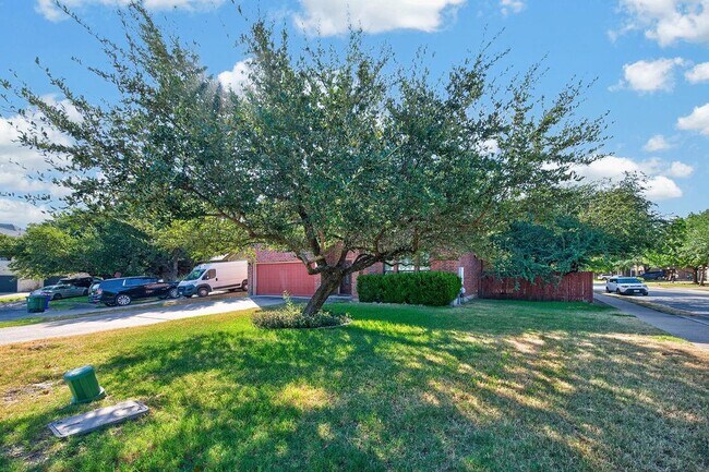 Photo - 2200 Ezra Ct