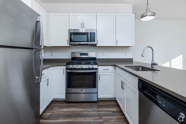 2BR, 1.5BA - 1,129SF - Kitchen