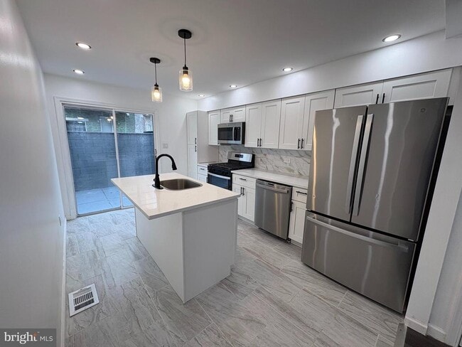 Photo - 2040 S Norwood St