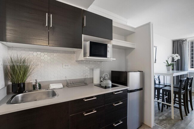 Photo - 19201 Collins Ave Unit 743