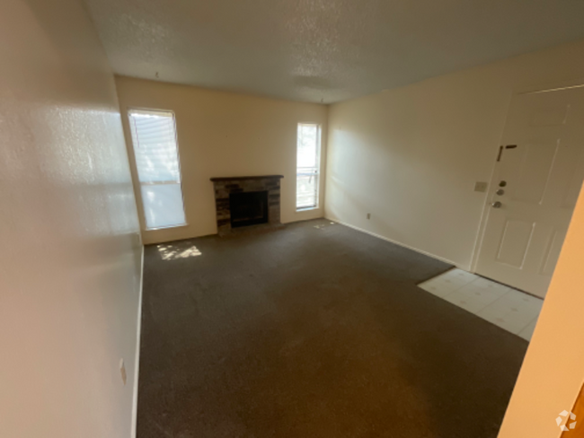 Building Photo - 4507 Coronado Ave Unit 16B Rental