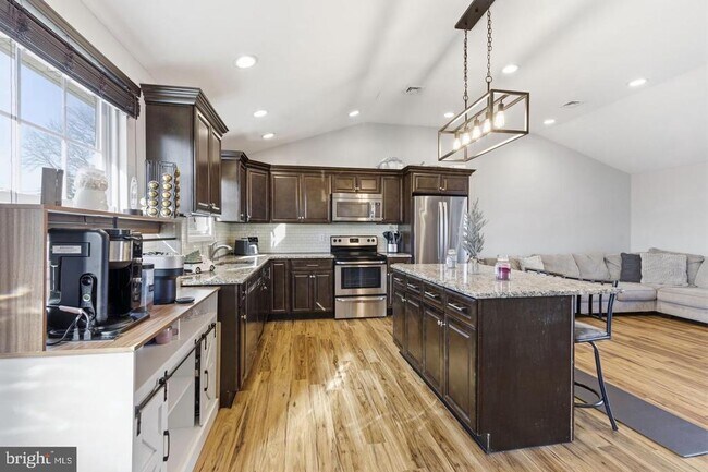 Photo - 62 Oldbrook Rd