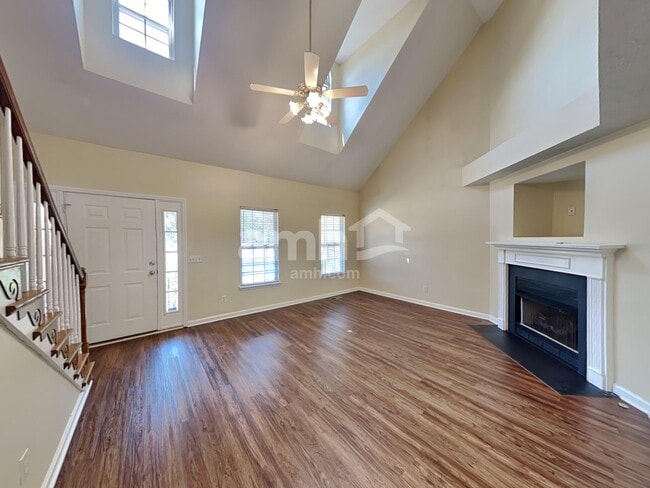 Photo - 427 Parrish Hill