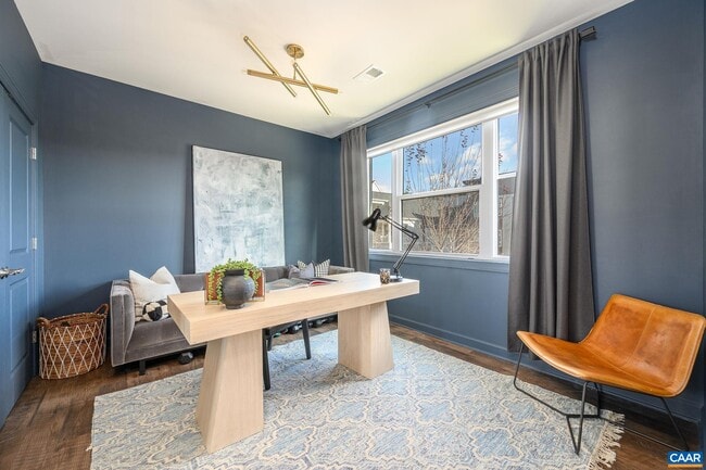 Photo - 735 Lochlyn Hill Dr