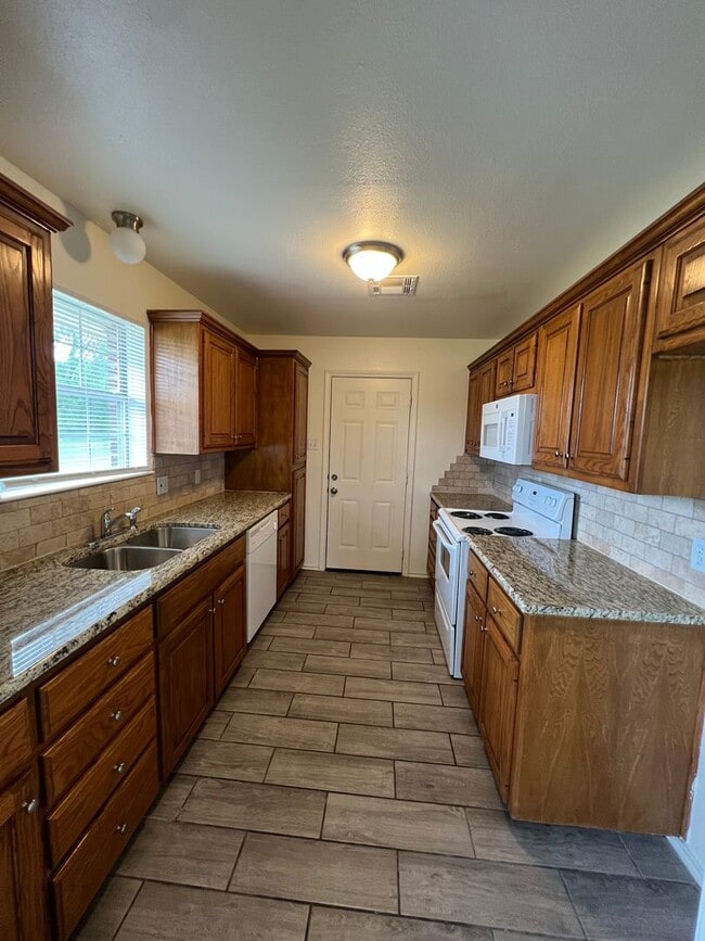 Photo - China Spring ISD Duplex