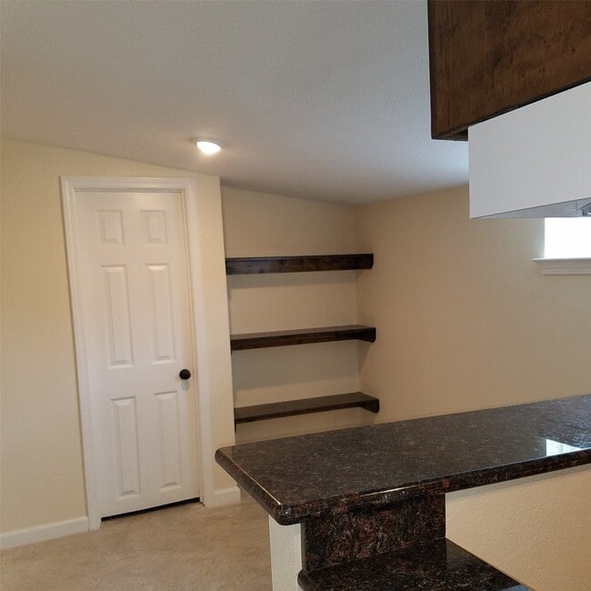 Photo - 1503 Spur 529