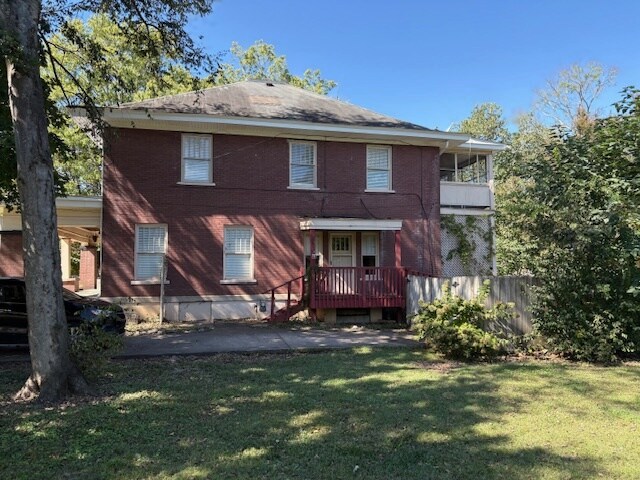 Photo - 305 E Lytle St