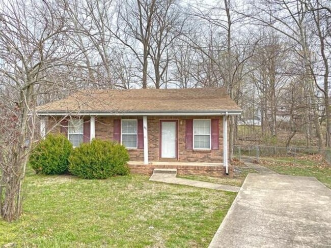 Building Photo - 101 Monarch Ln