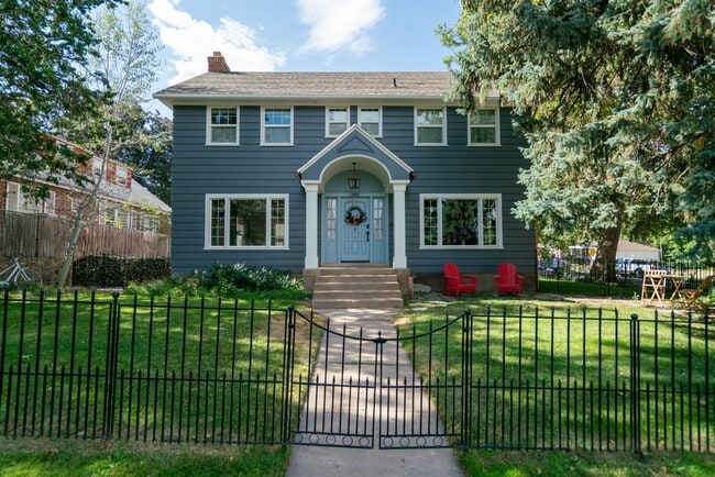 Building Photo - Charming 4 Bed, 2/5 Bath East Bench House