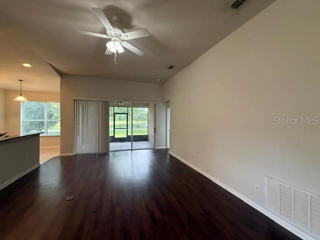 Photo - 7622 Colbury Ave