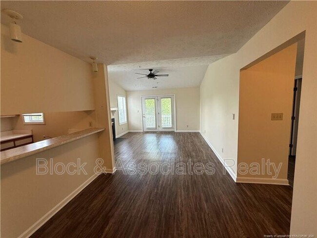 Photo - 300 Waterdown Dr