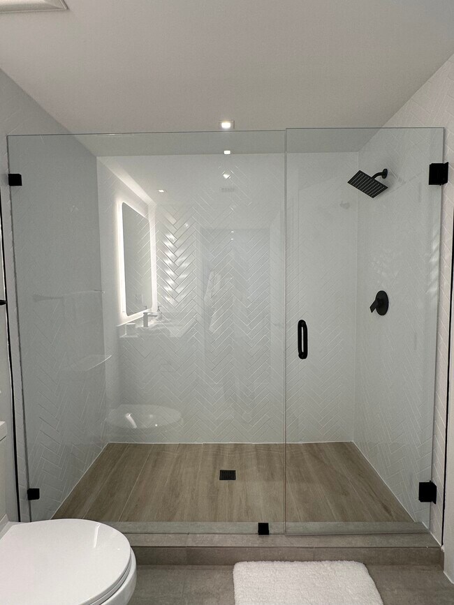 Photo - 90 NW 31st St Unit B9