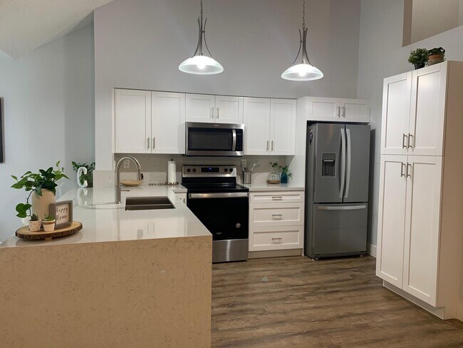 Photo - 832 NW 92nd Ave