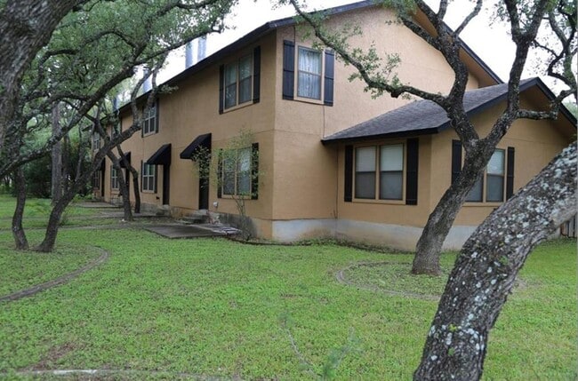 Building Photo - 4 Deerfield Dr Rental