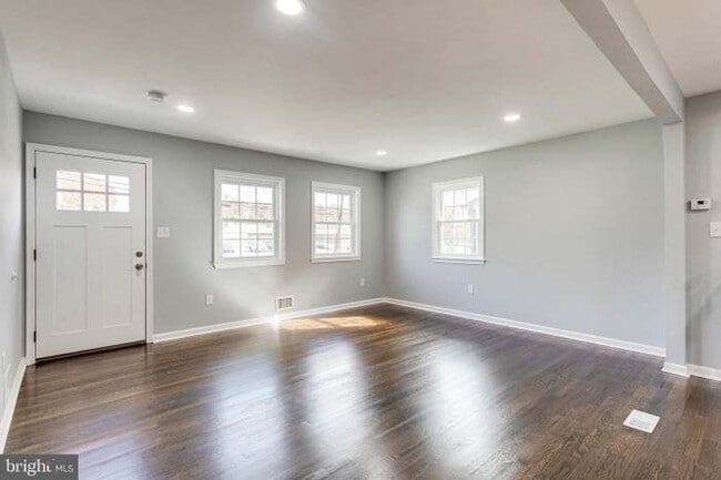 Photo - 4331 Shell St