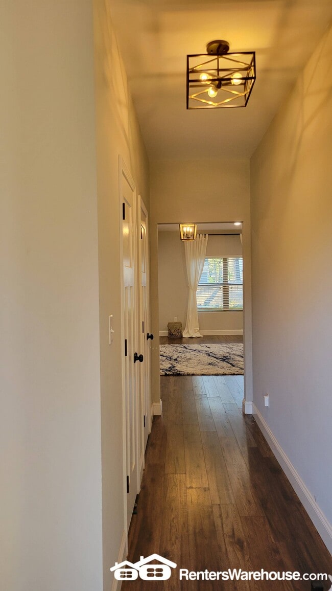 Photo - 1911 Baker Rd NW