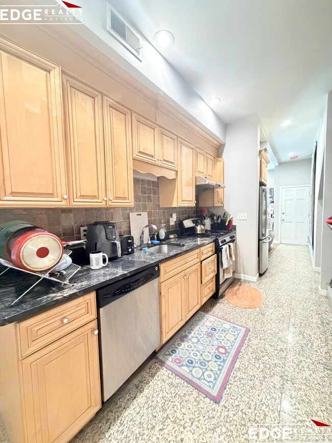 Building Photo - 45 Allston St Unit 1