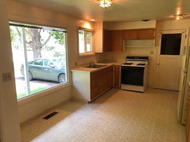 Photo - Charming 2 or 3 bedroom, 1 bath home in Great Location!