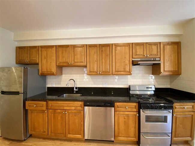 Photo - 379 Harvard St Unit 3