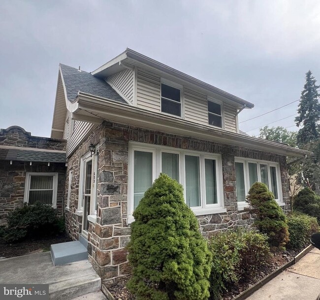 Photo - 433 Friedensburg Rd