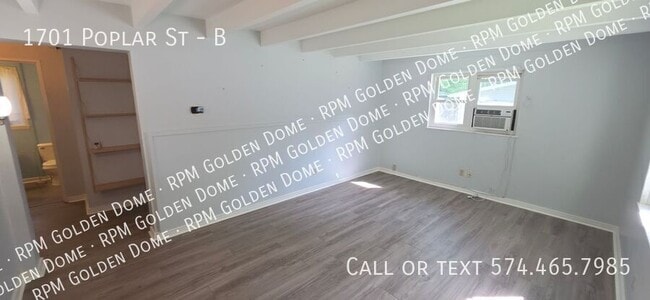 Photo - 1701 Poplar St Unit B